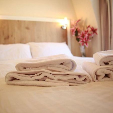 Acton Hill Hotel Ealing Εξωτερικό φωτογραφία