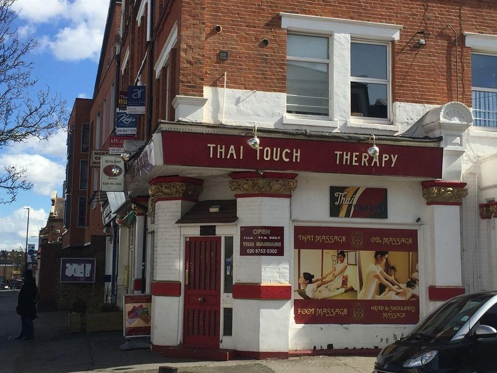Acton Hill Hotel Ealing Εξωτερικό φωτογραφία