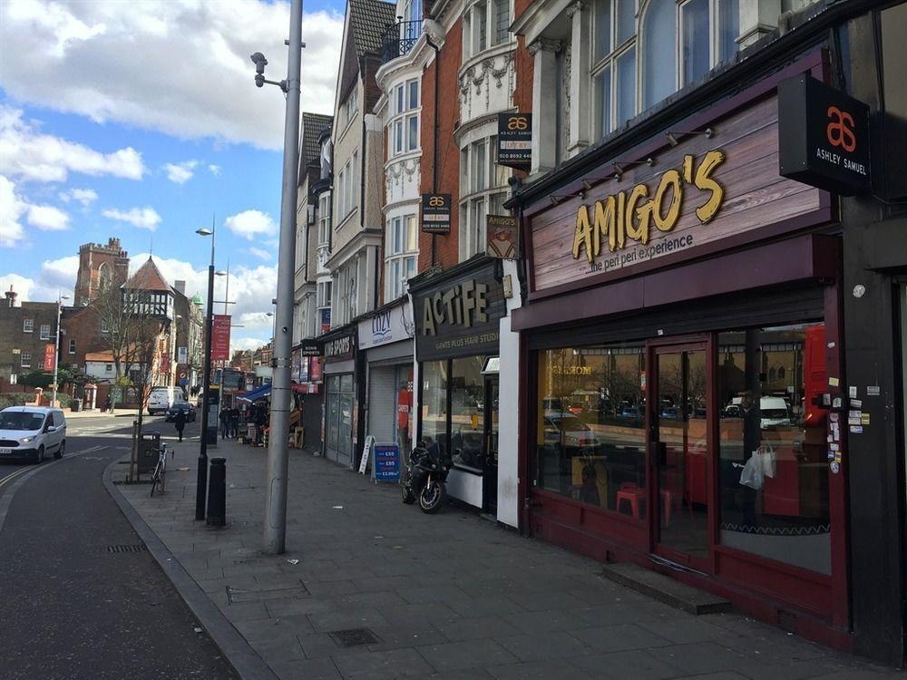 Acton Hill Hotel Ealing Εξωτερικό φωτογραφία