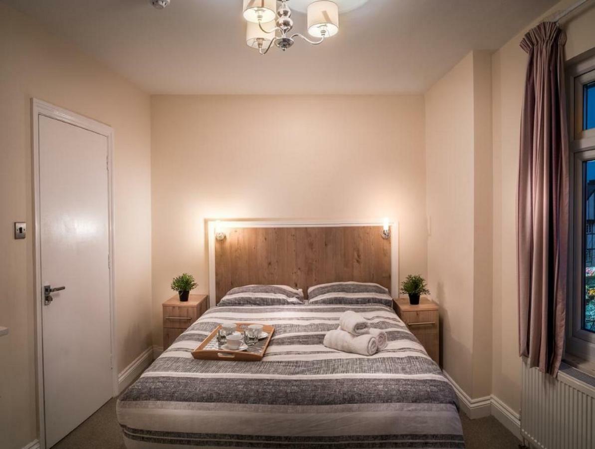 Acton Hill Hotel Ealing Εξωτερικό φωτογραφία
