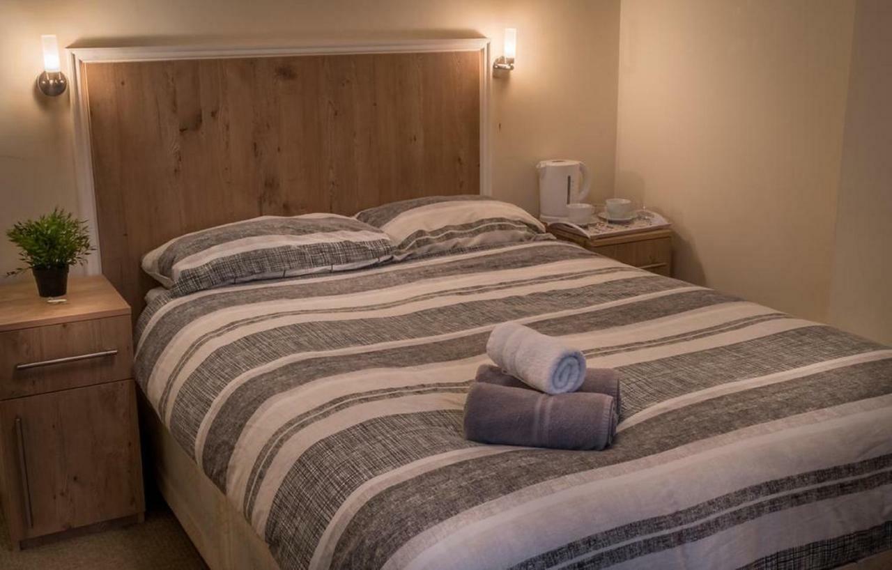 Acton Hill Hotel Ealing Εξωτερικό φωτογραφία