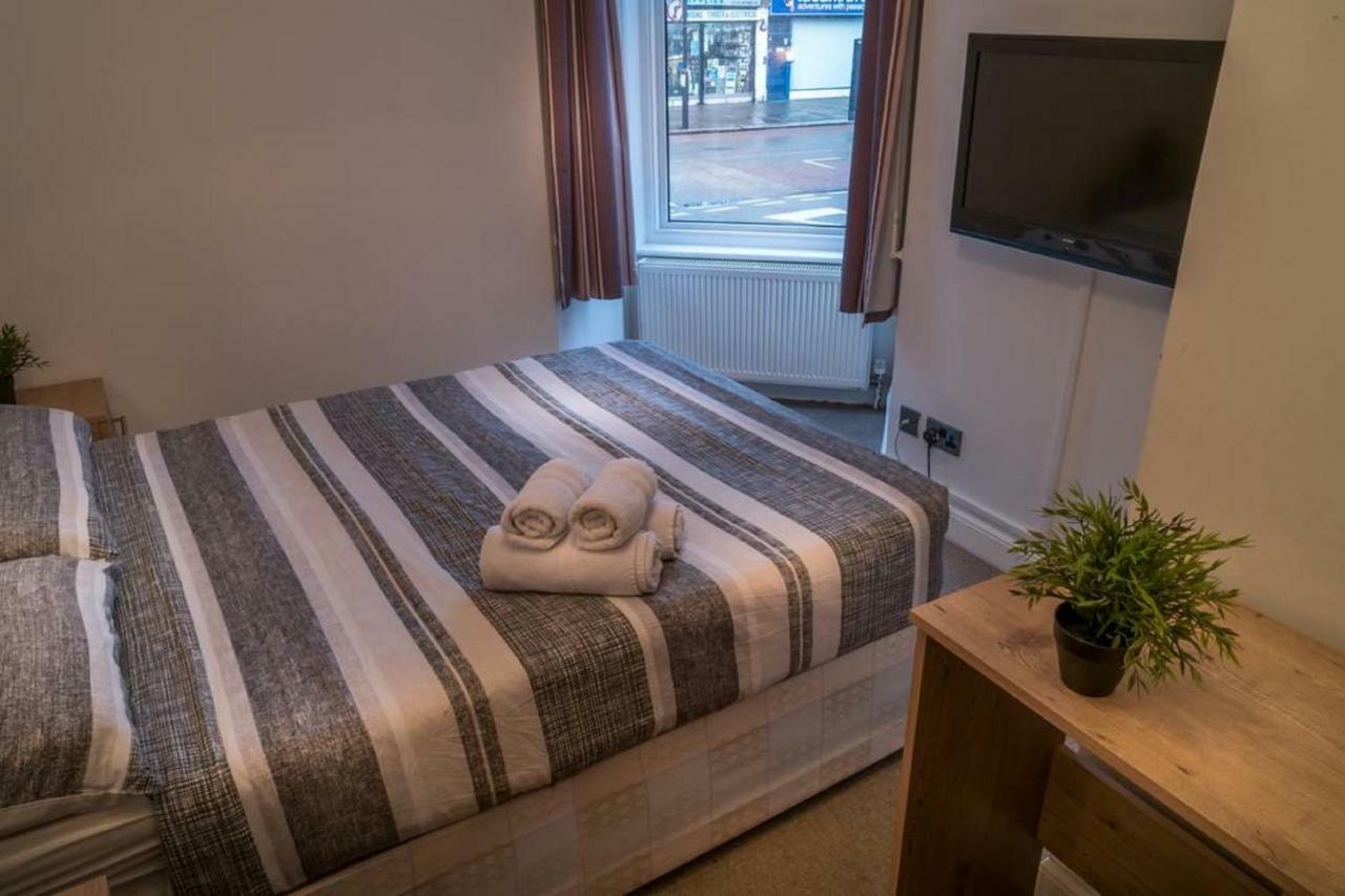 Acton Hill Hotel Ealing Εξωτερικό φωτογραφία