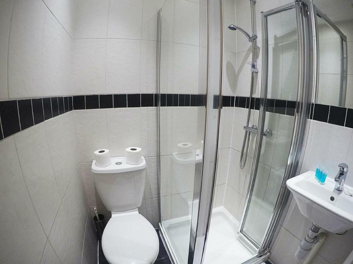 Acton Hill Hotel Ealing Εξωτερικό φωτογραφία