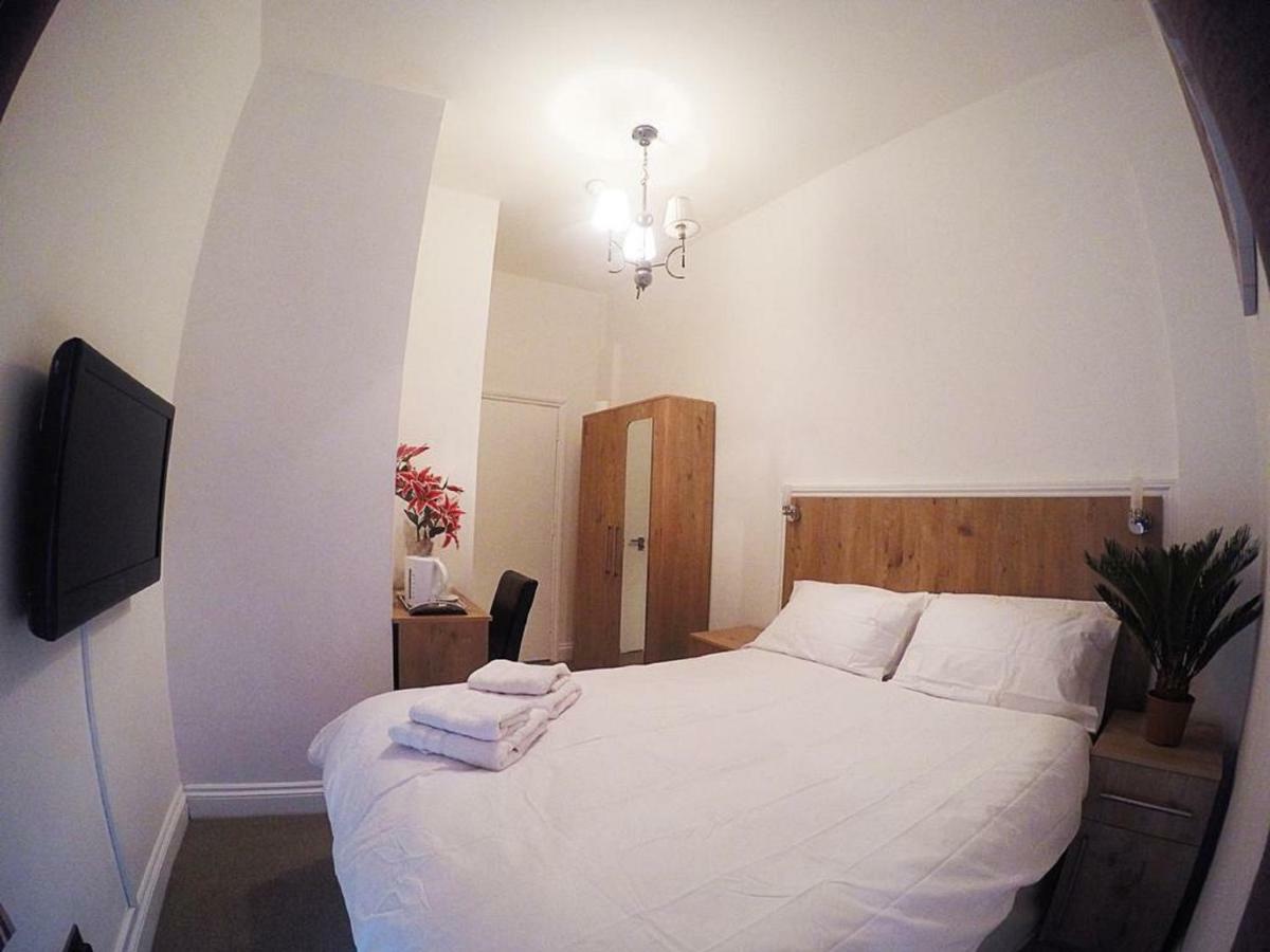 Acton Hill Hotel Ealing Εξωτερικό φωτογραφία